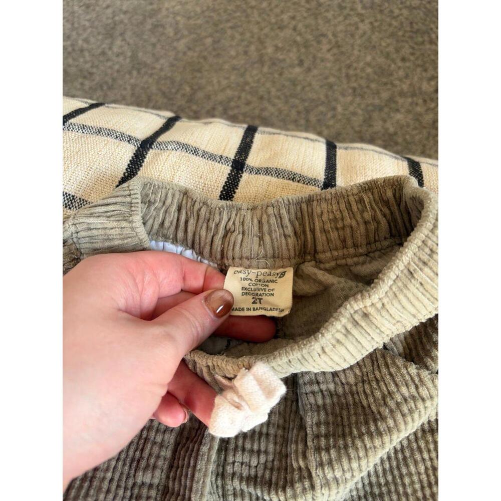 Easy Peasy green corduroy pants size 2T. 100% organic cotton - Picture 2 of 3